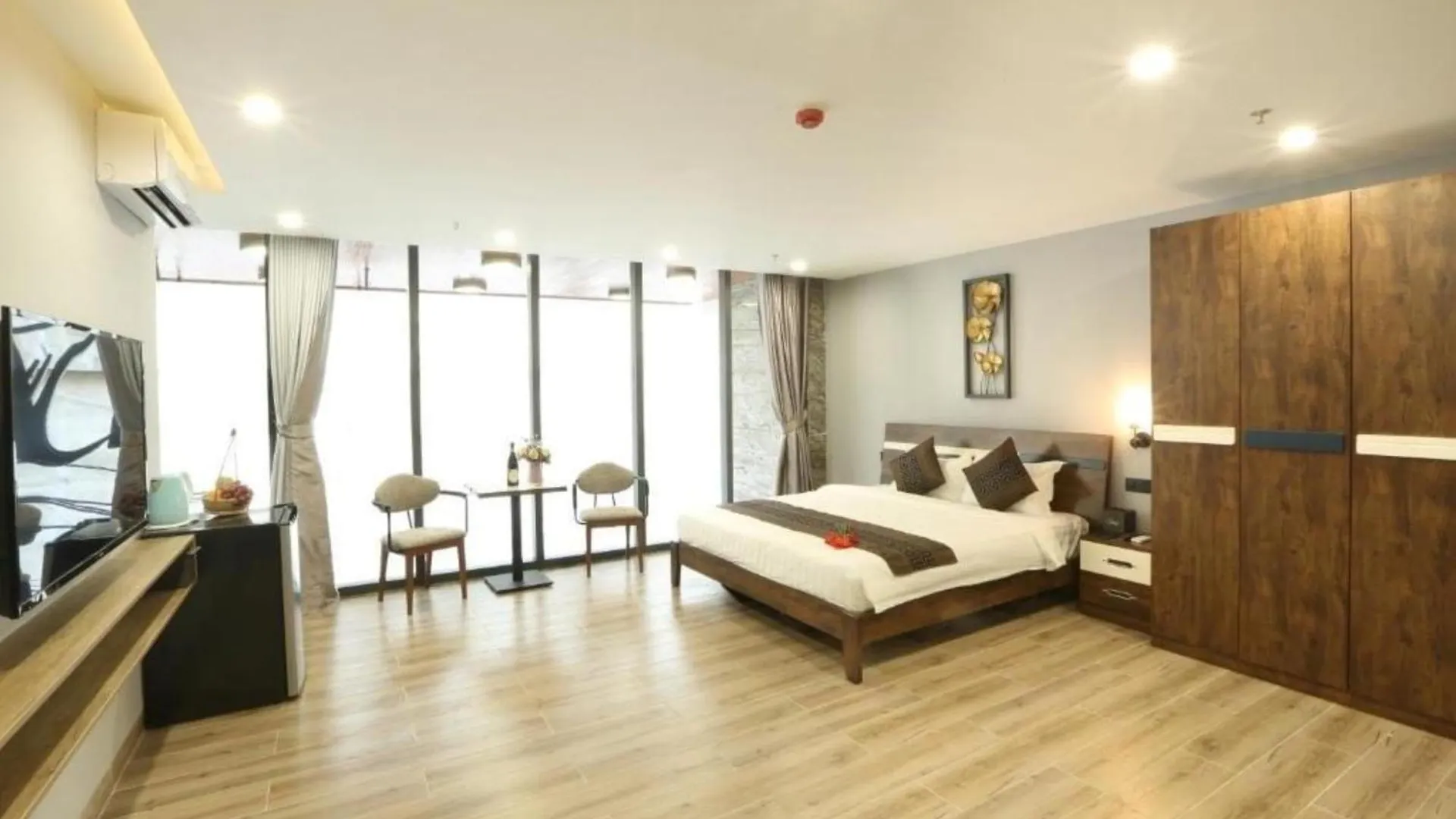 Mons Boutique Hotel & Apartment Da Nang